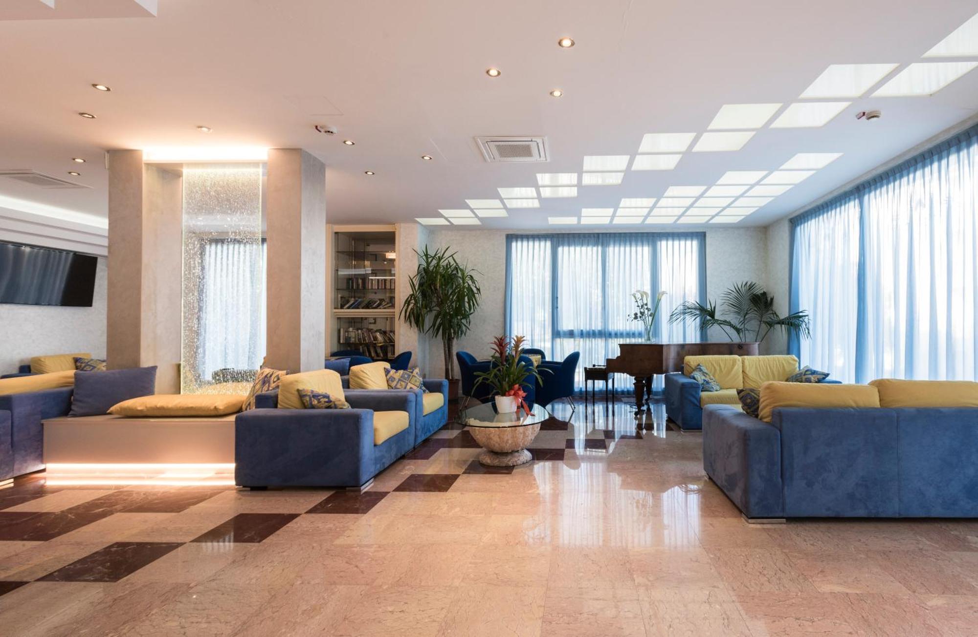 Hotel Losanna ガビッチェ・マーレ エクステリア 写真