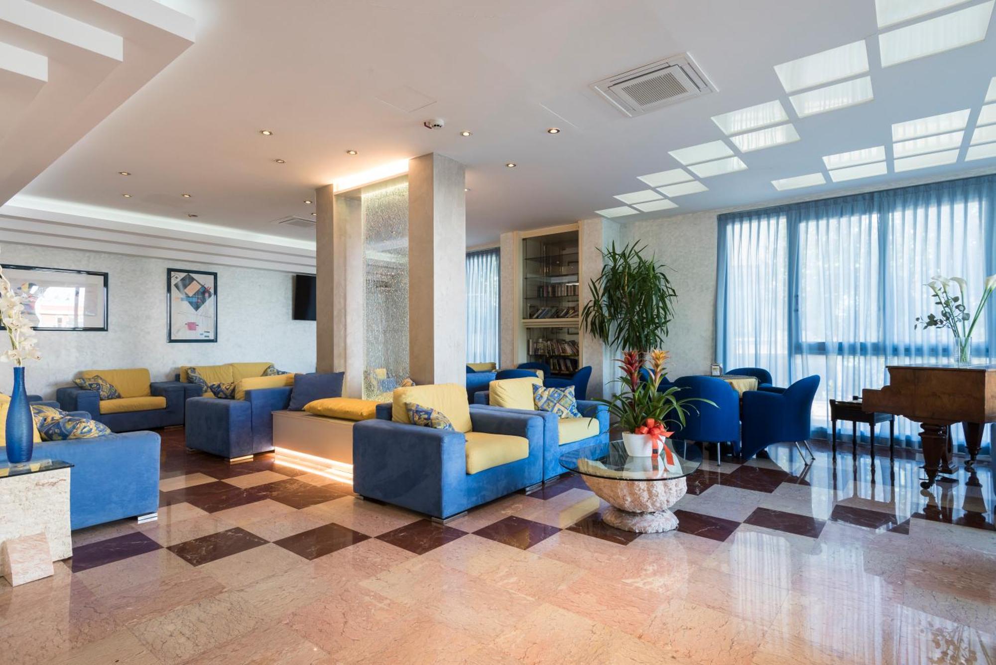 Hotel Losanna ガビッチェ・マーレ エクステリア 写真