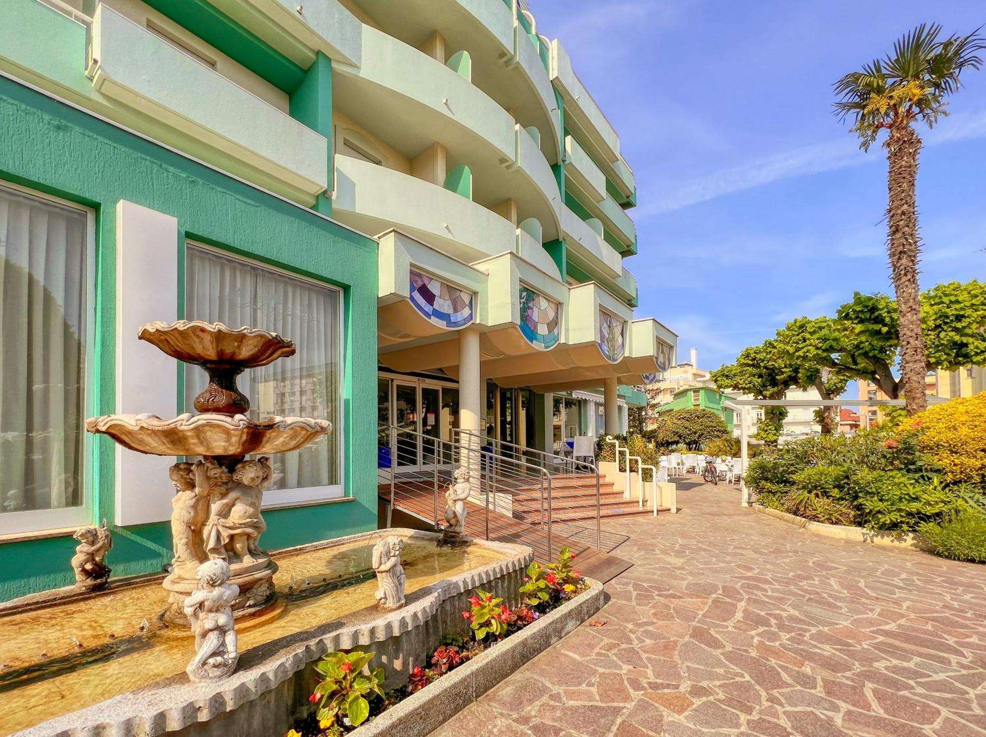 Hotel Losanna ガビッチェ・マーレ エクステリア 写真