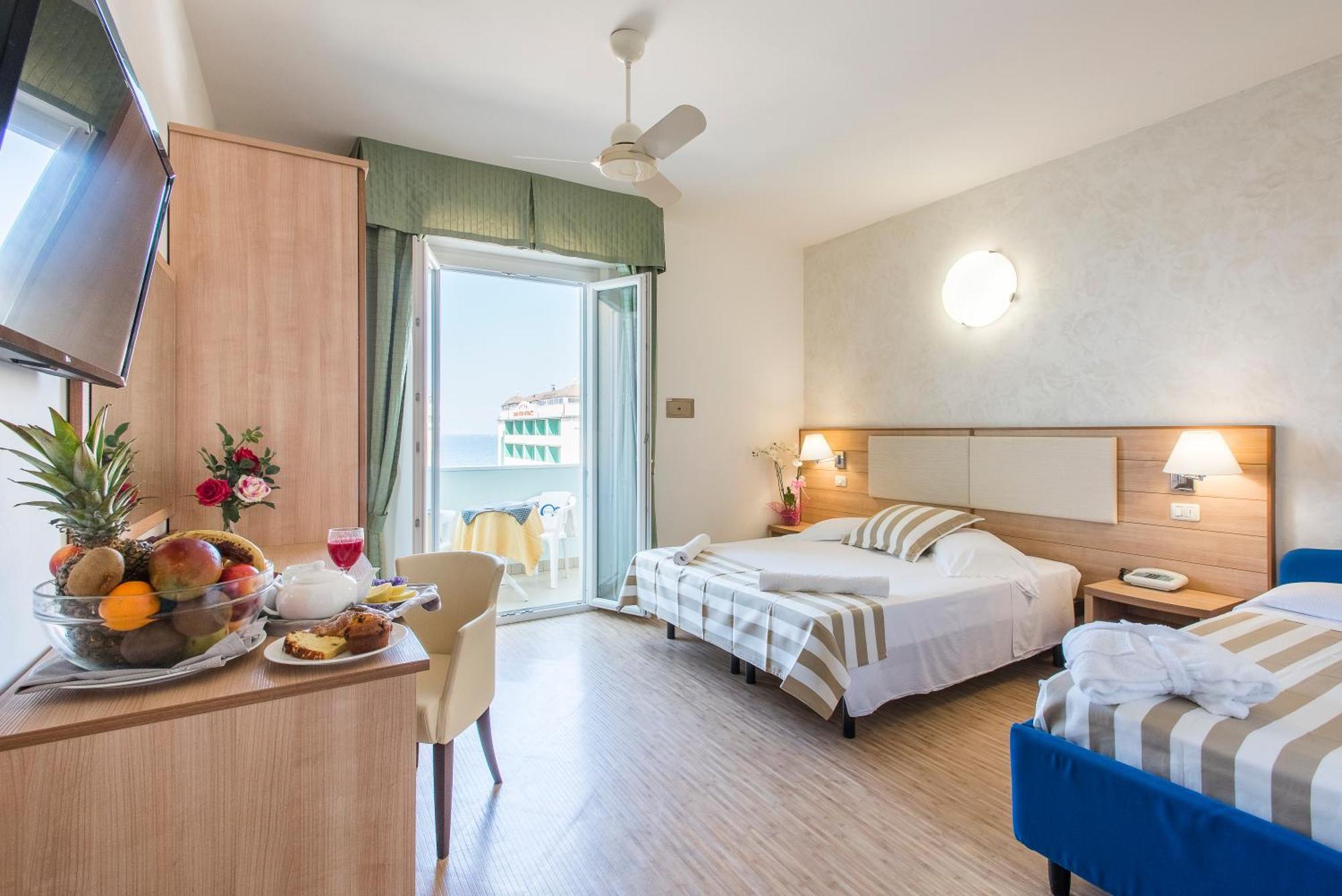 Hotel Losanna ガビッチェ・マーレ エクステリア 写真