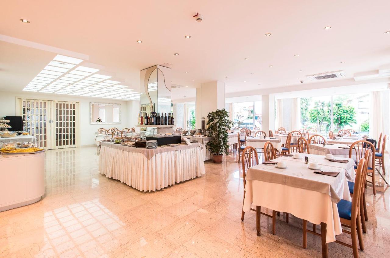 Hotel Losanna ガビッチェ・マーレ エクステリア 写真